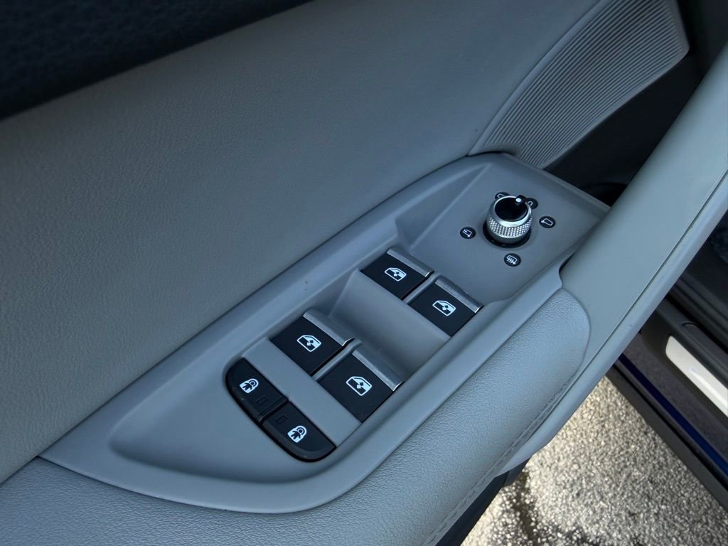 Used 2023 Audi Q5 2.0T Premium Plus w/ Premium Plus Package image 16