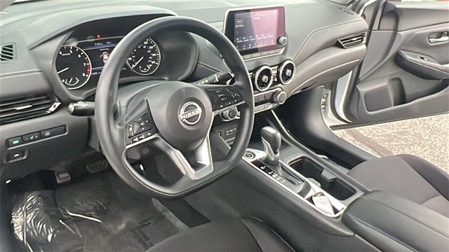 Used 2024 Nissan Sentra SV image 16