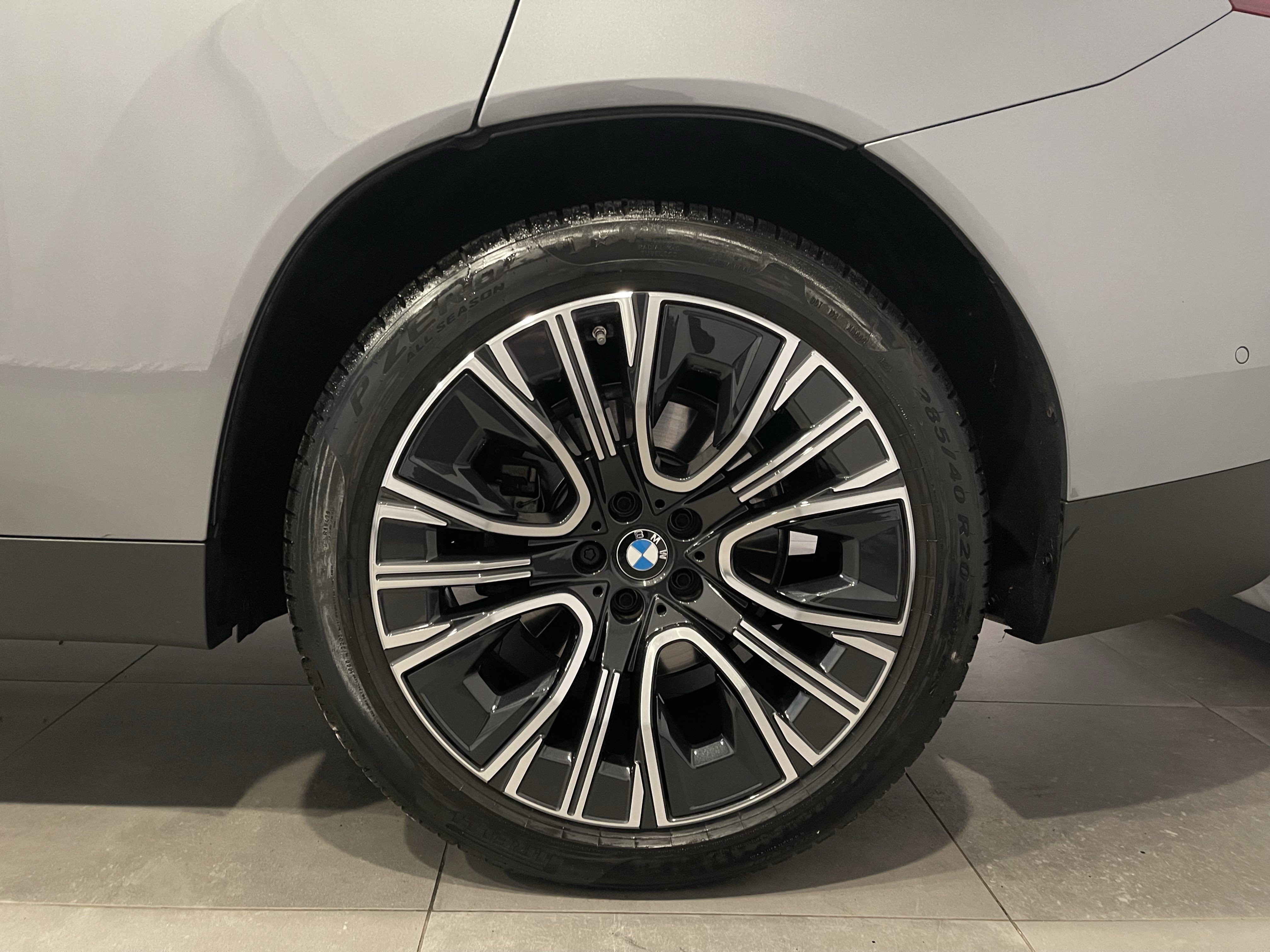 Used 2025 BMW X3 xDrive30i w/ Premium Package AWD/4WD image 8