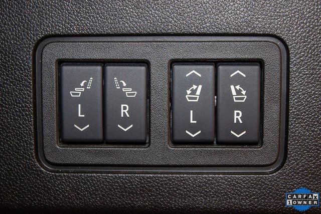 Used 2025 Cadillac XT6 Premium Luxury image 16