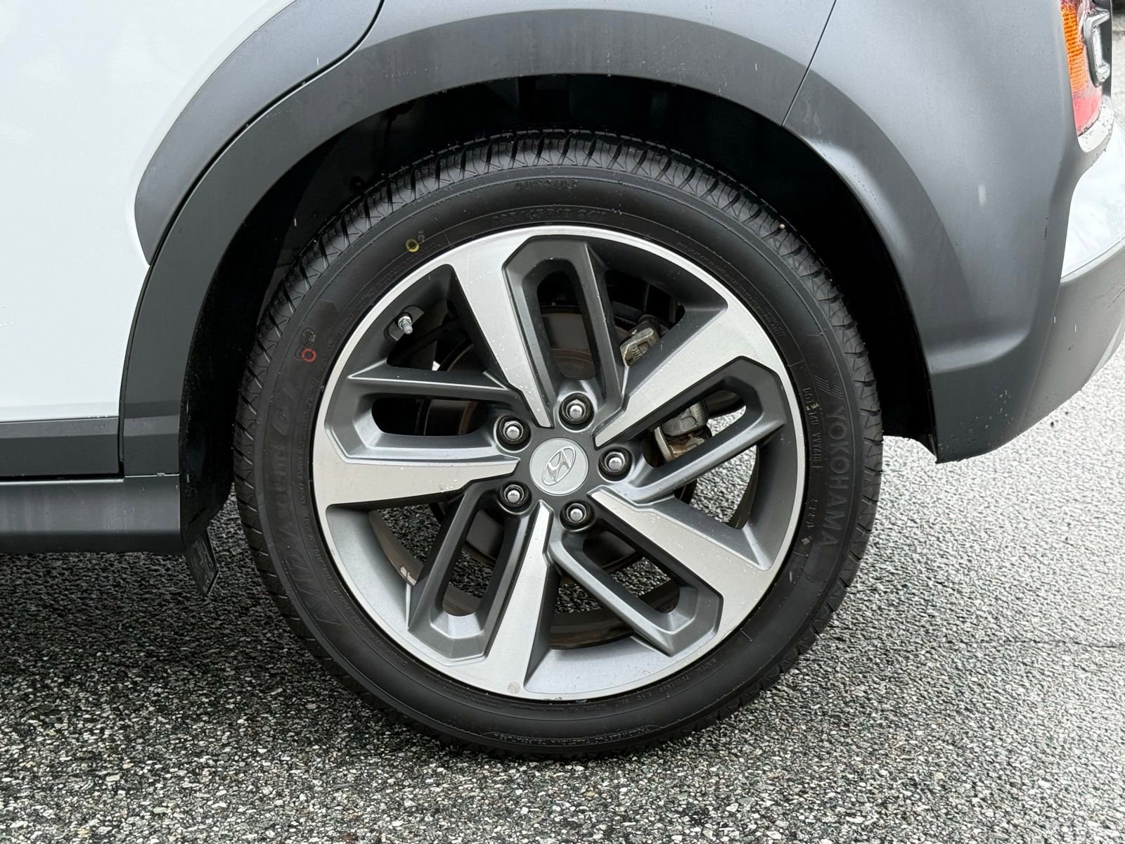 Used 2020 Hyundai Kona Limited image 17