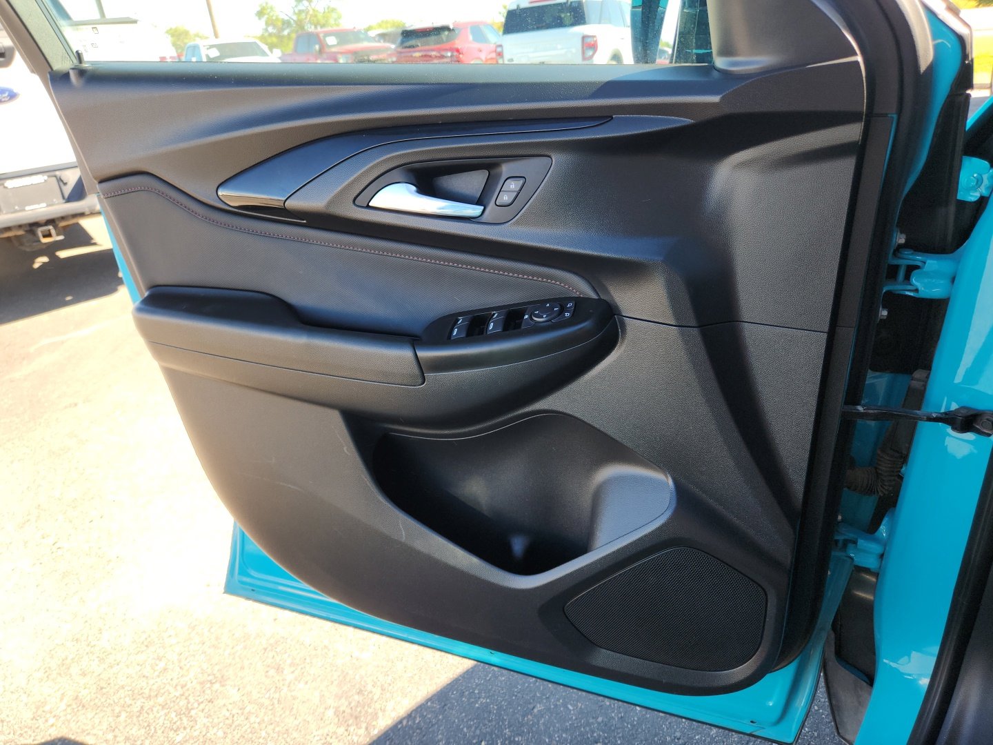 Used 2021 Chevrolet TrailBlazer RS w/ Convenience Package image 13