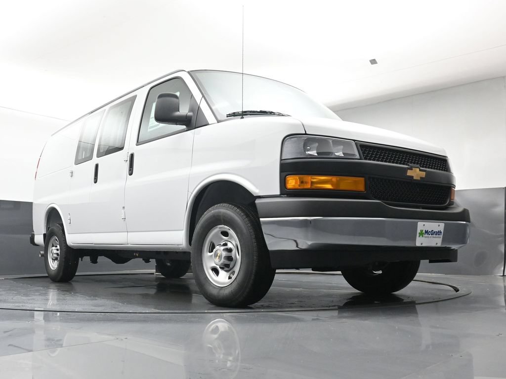 New 2026 Chevrolet Express 2500 w/ Driver Convenience Package RWD image 23