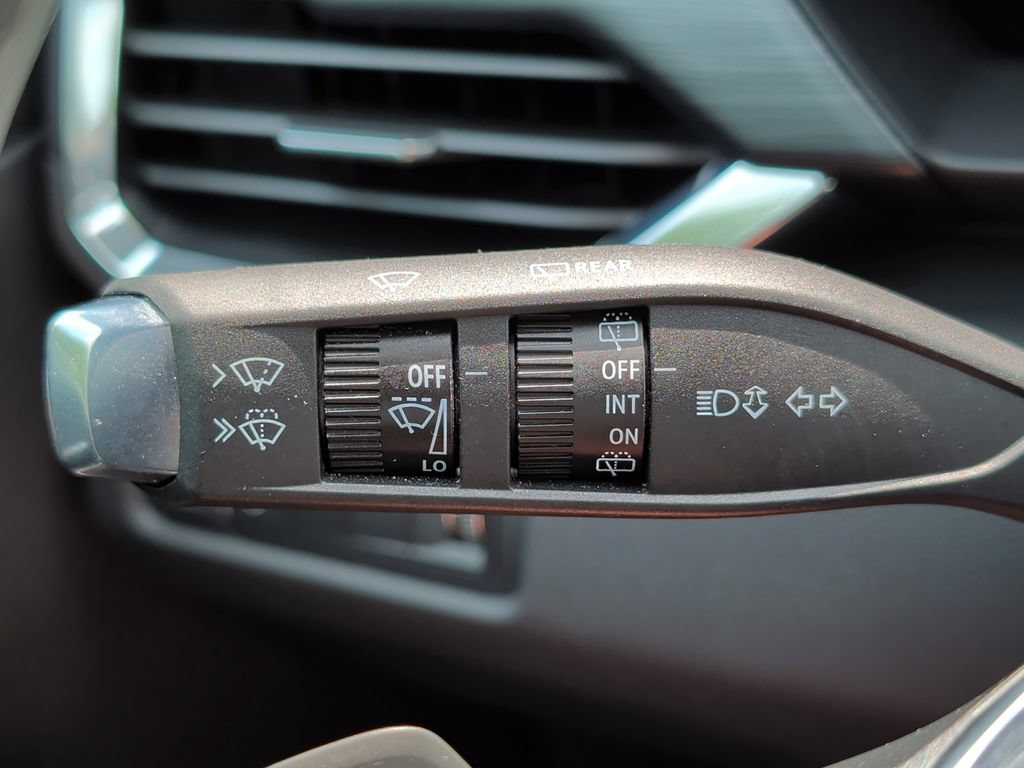 Used 2026 GMC Acadia Elevation w/ LPO, Floor Liner Package AWD/4WD image 46