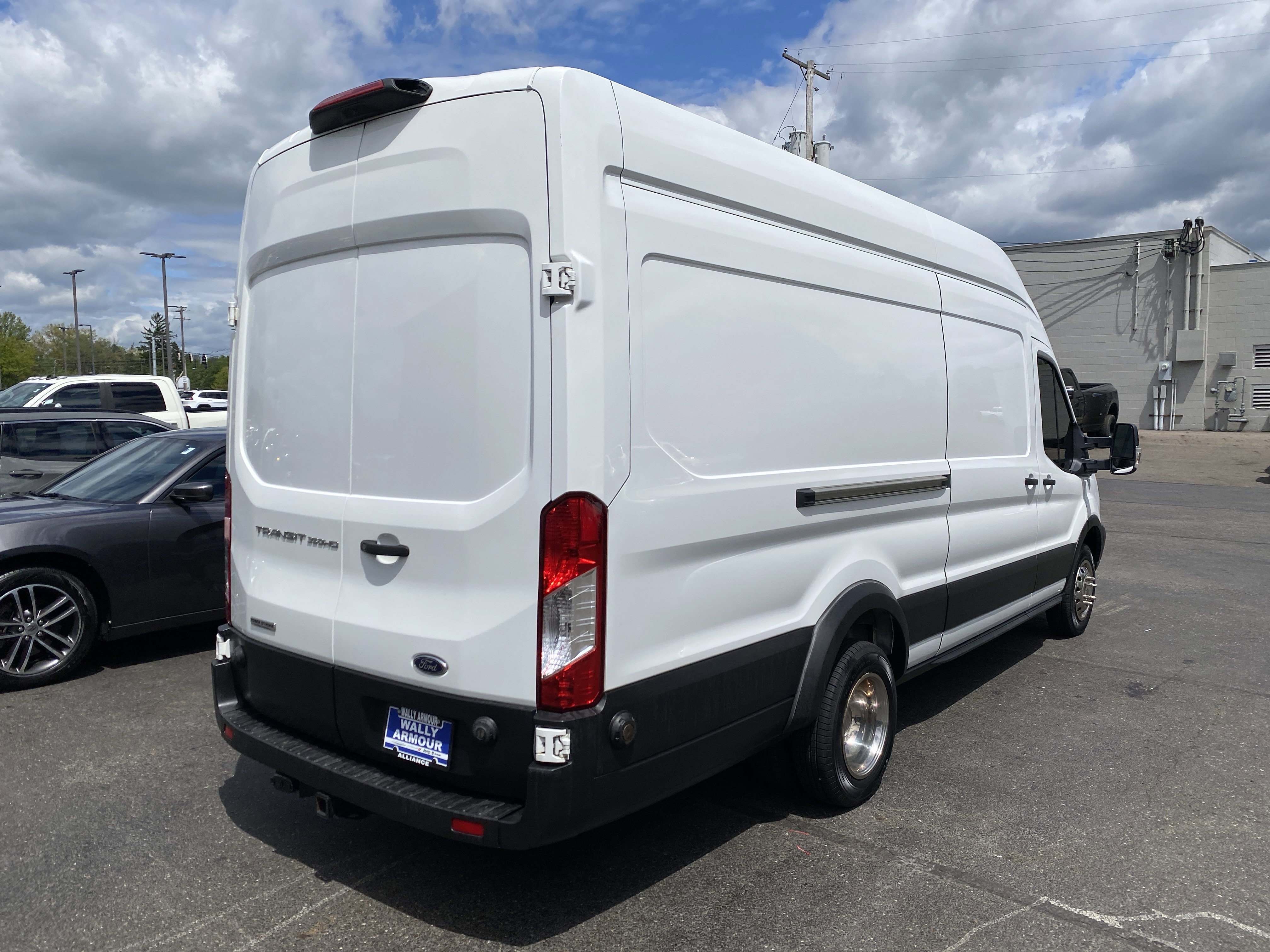 Used 2019 Ford Transit 350 148 High Roof Extended DRW RWD image 5