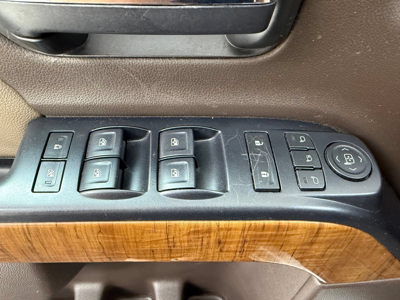 Used 2018 GMC Sierra 1500 SLT AWD/4WD image 14