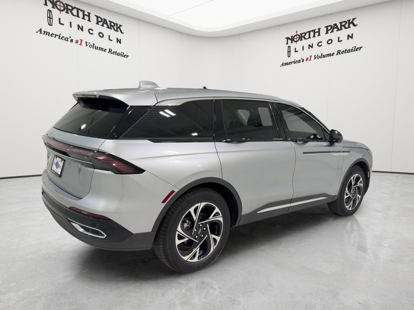 New 2026 Lincoln Nautilus Premier AWD/4WD image 5