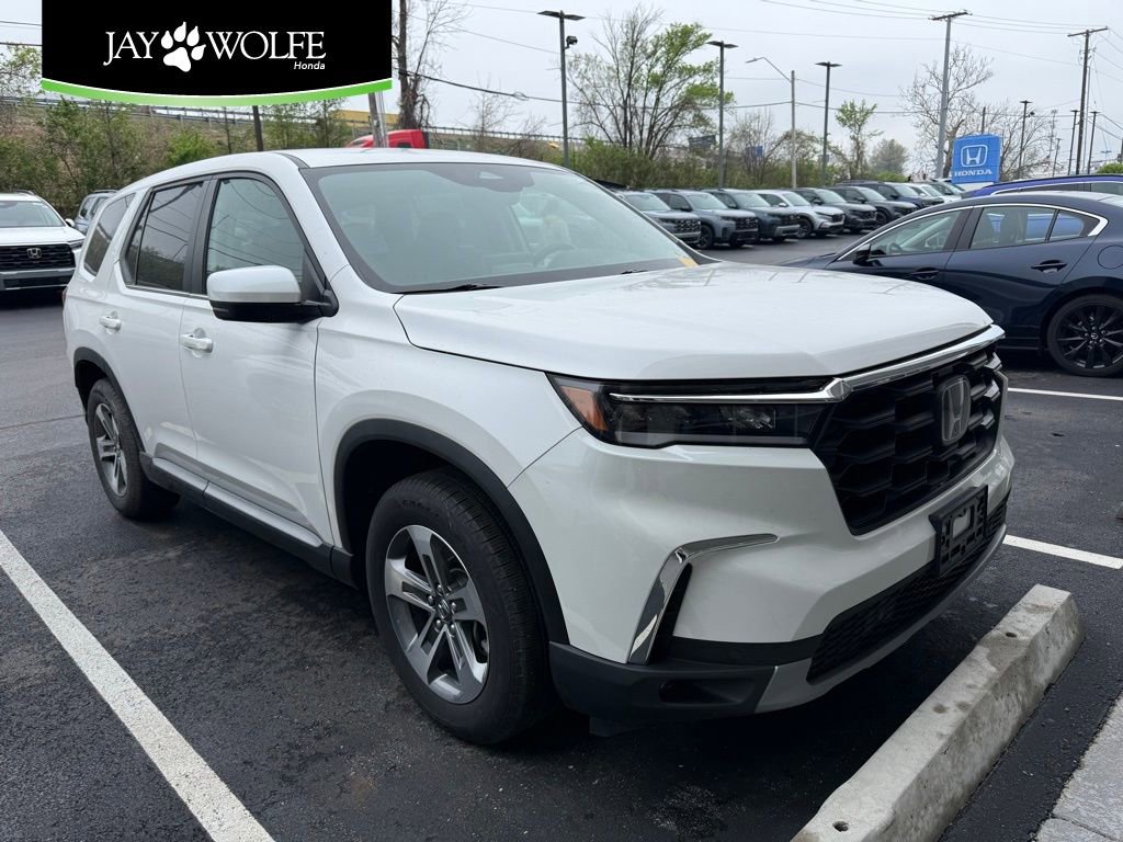 Used 2025 Honda Pilot EX-L image 1