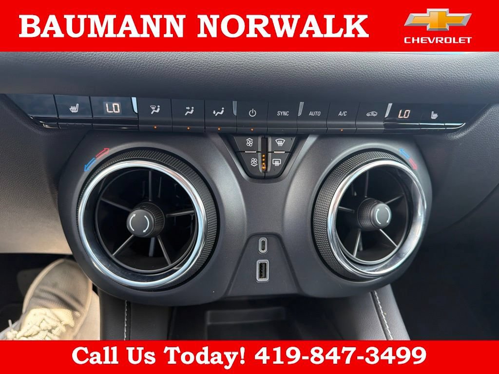 New 2025 Chevrolet Blazer LT w/ Convenience Package AWD/4WD image 17