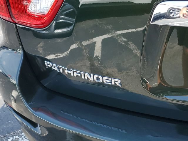 Used 2020 Nissan Pathfinder Platinum AWD/4WD image 6