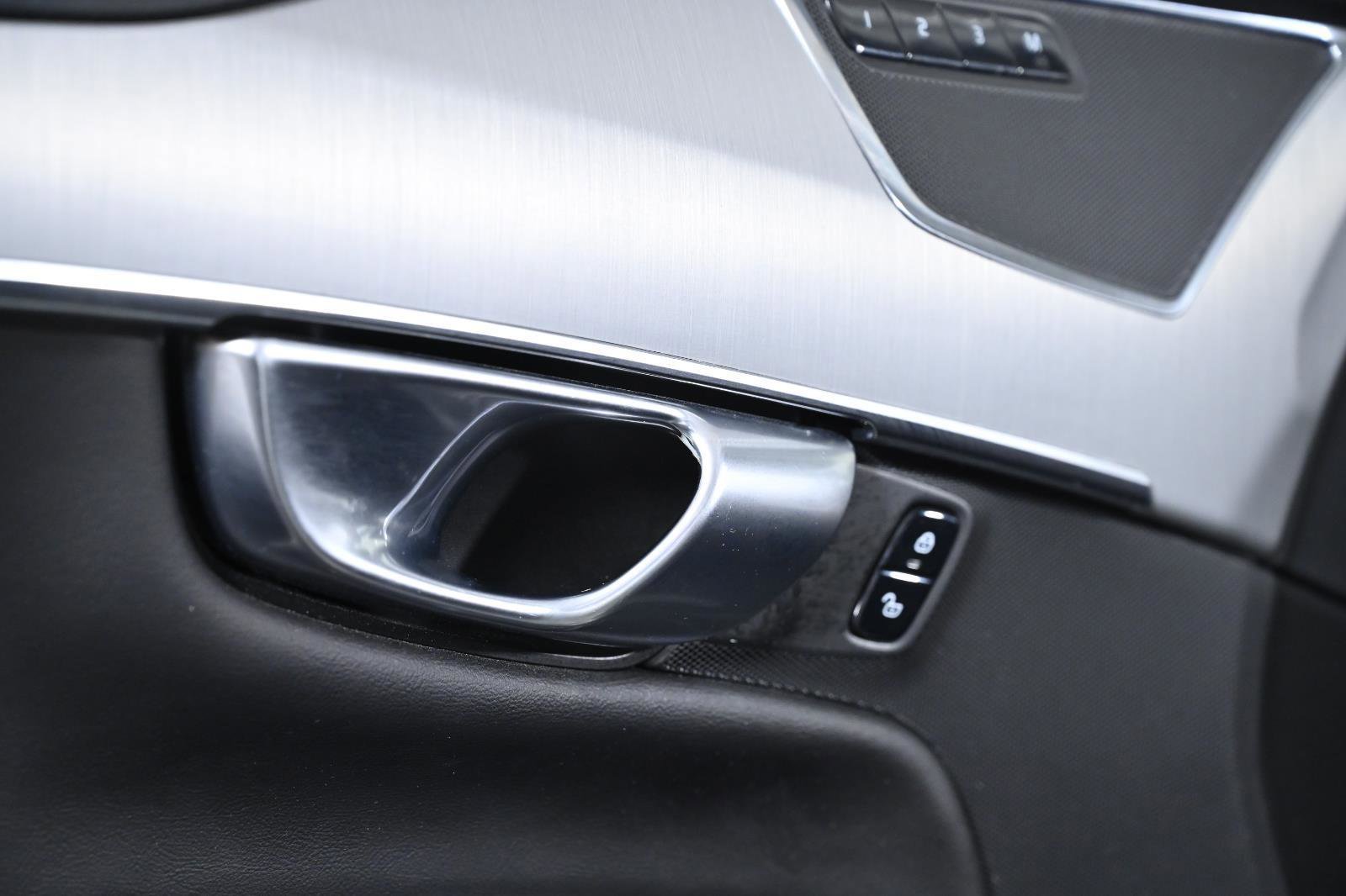 Used 2022 Volvo XC90 T5 Momentum w/ Advanced Package image 20