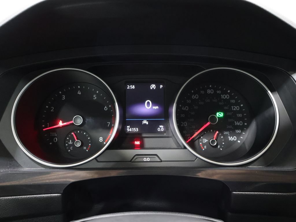 Used 2020 Volkswagen Tiguan SE AWD/4WD image 39