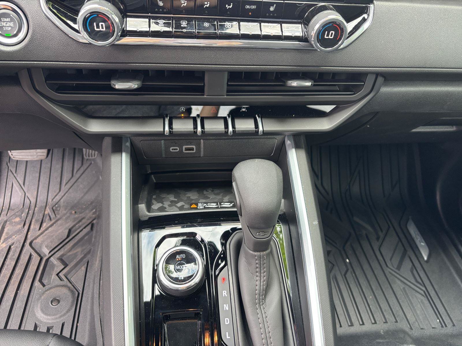 New 2026 Chevrolet Colorado Trail Boss AWD/4WD image 12