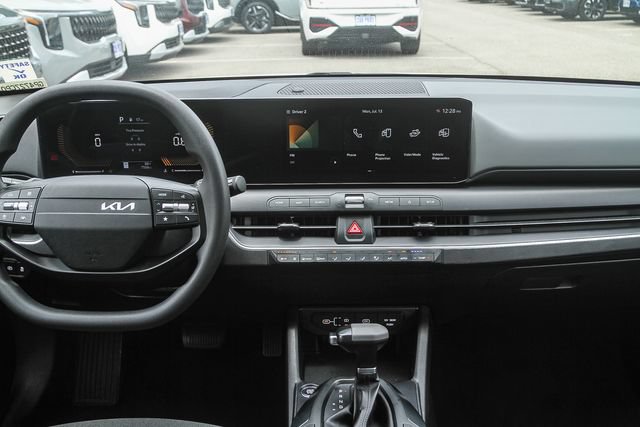 Certified 2025 Kia K4 FWD image 13