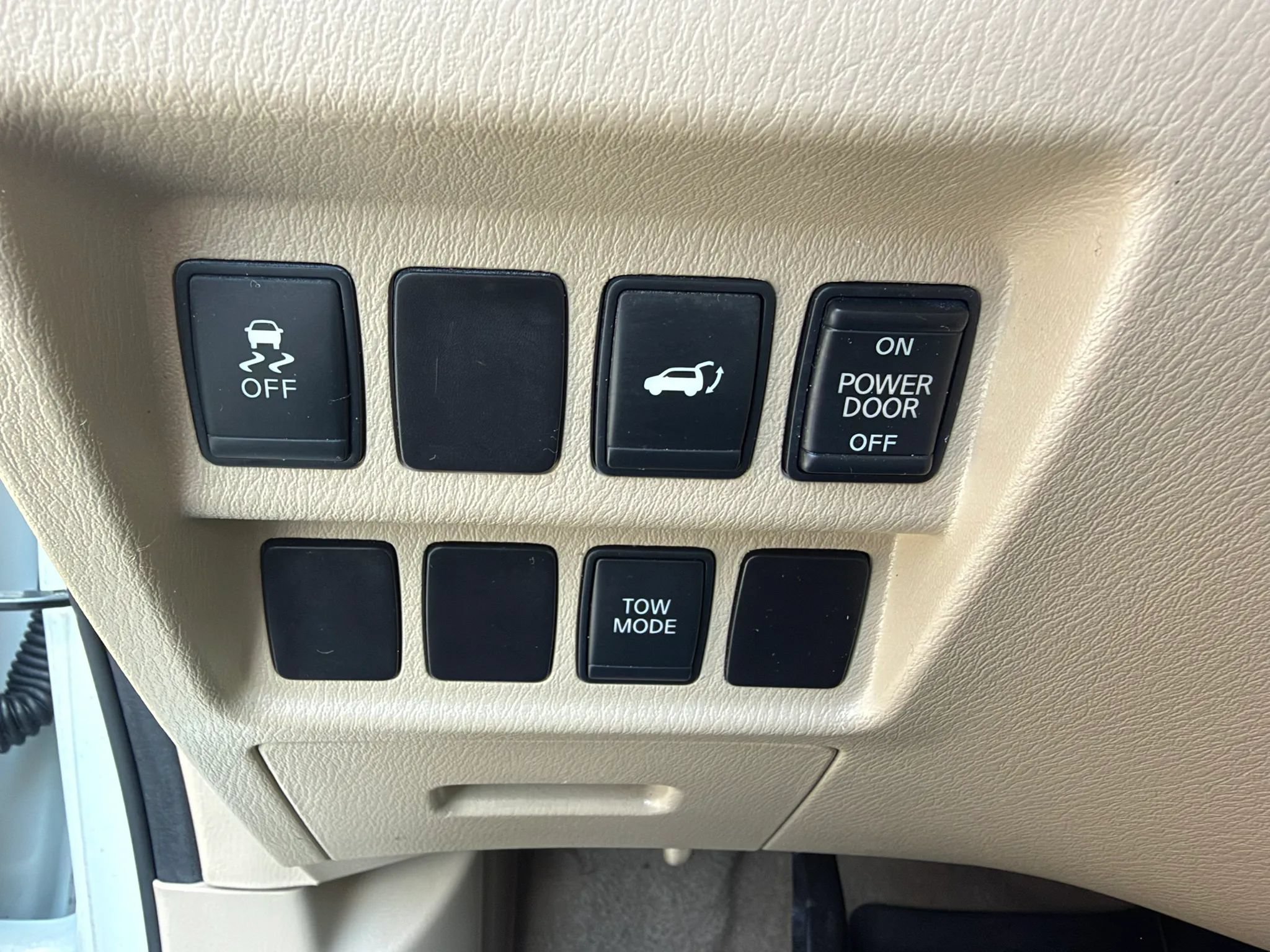 Used 2014 Nissan Pathfinder SL FWD image 26