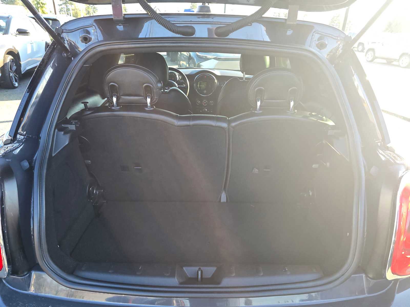 Used 2018 MINI Cooper S image 16