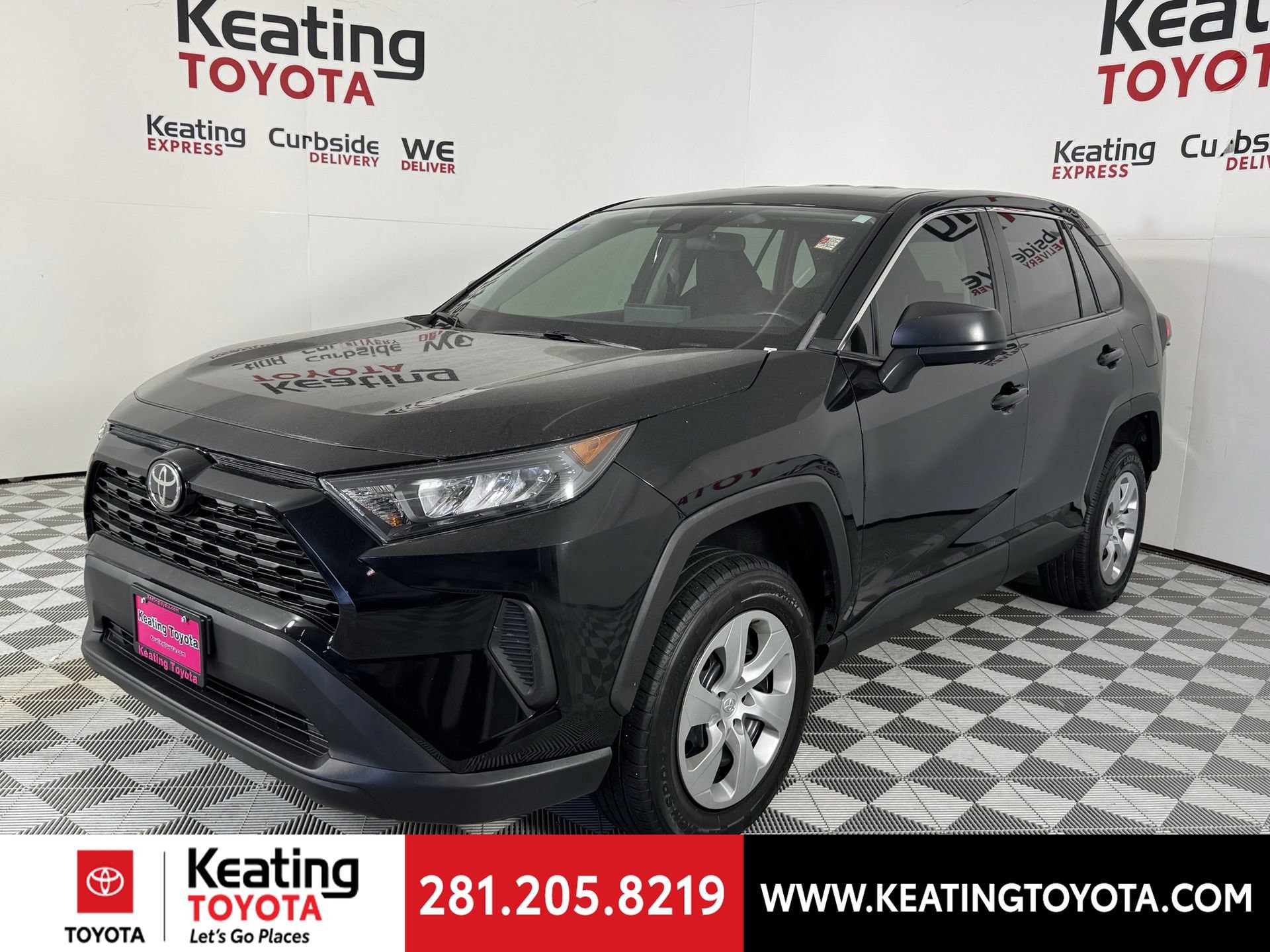 Used 2022 Toyota RAV4 LE image 8