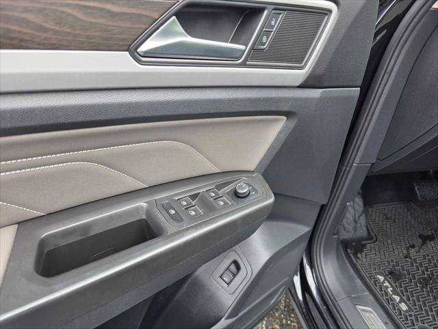 Used 2023 Volkswagen Atlas SE w/ Panoramic Sunroof Package AWD/4WD image 23