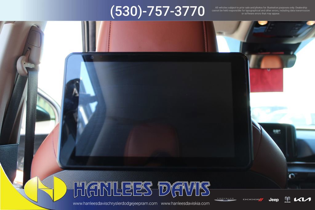 Used 2022 Kia Carnival SX image 18