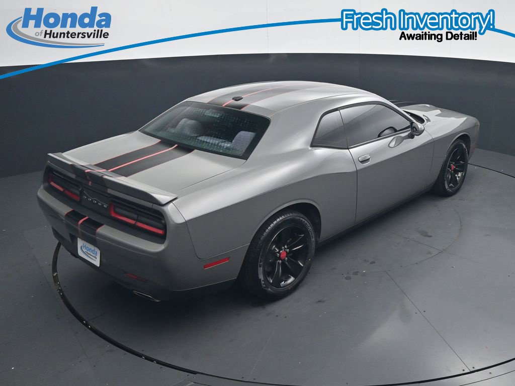 Used 2019 Dodge Challenger SXT RWD image 32
