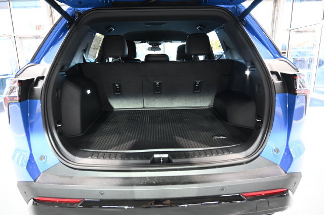New 2027 Chevrolet Equinox RS w/ LPO, Floor Liner Package FWD image 28