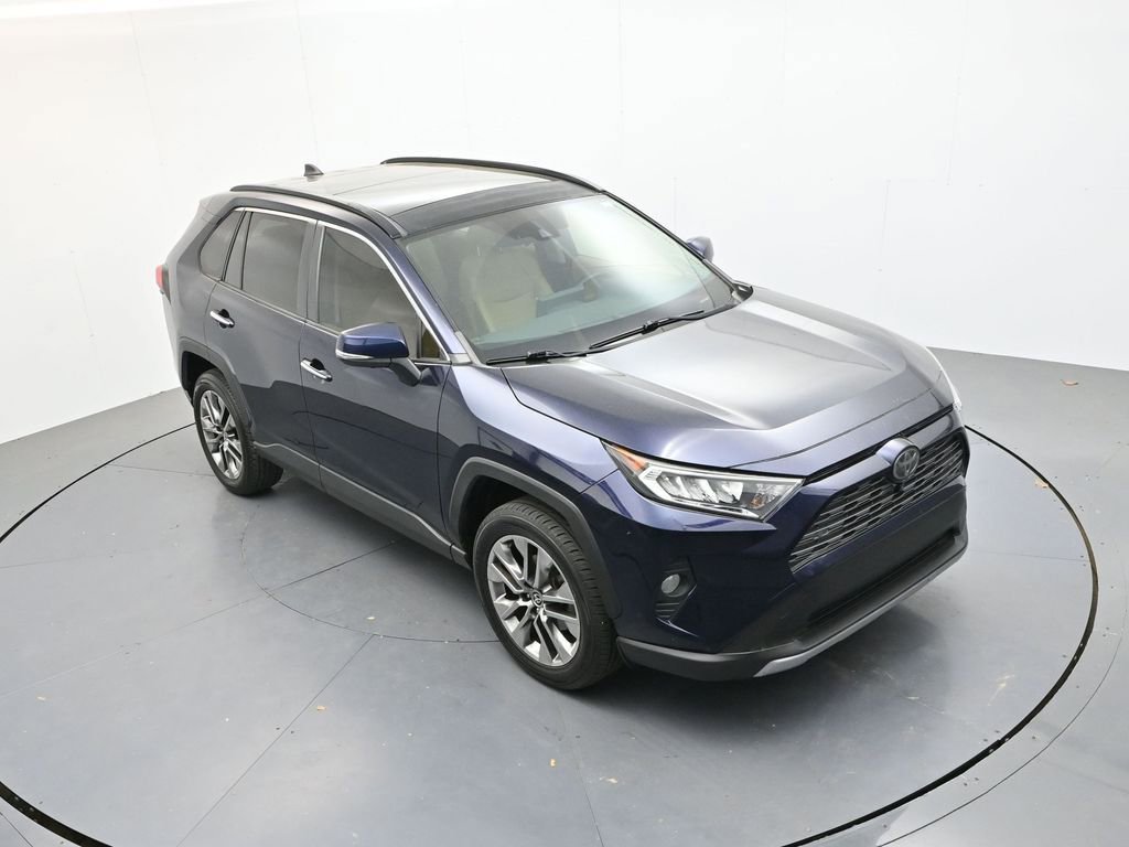 Used 2020 Toyota RAV4 Limited FWD image 21