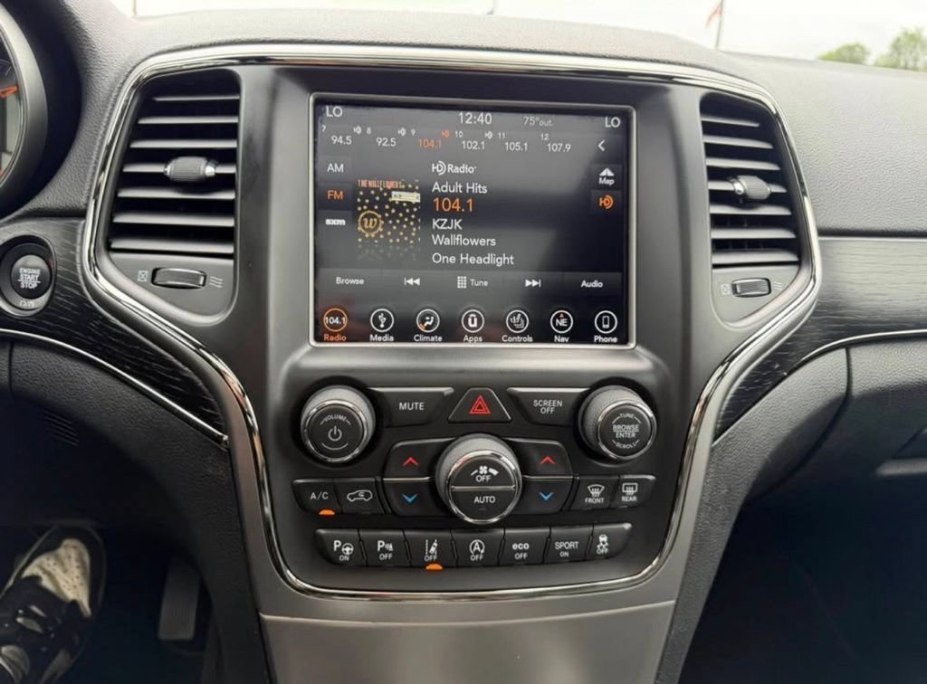 Used 2018 Jeep Grand Cherokee High Altitude AWD/4WD image 18
