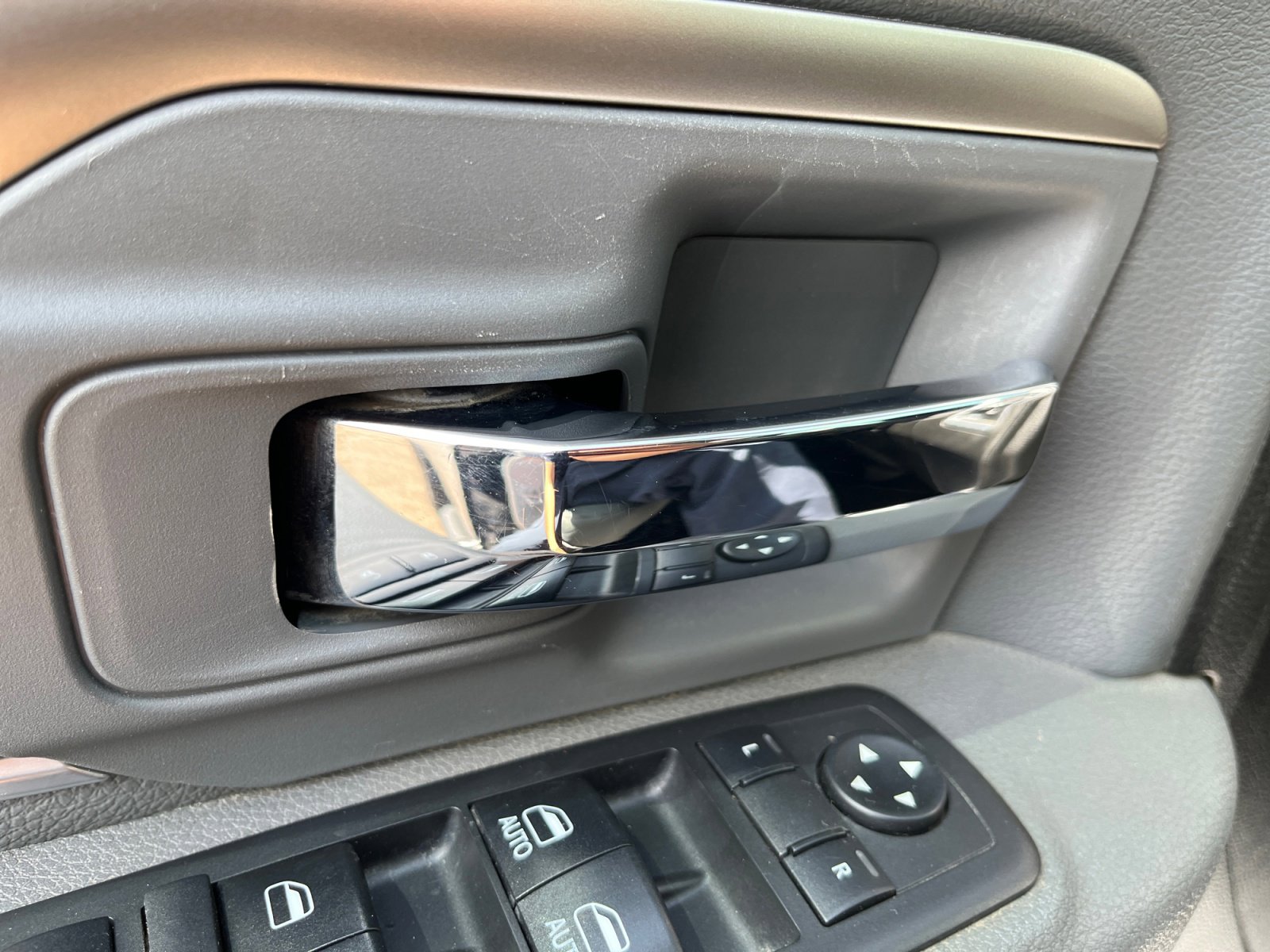 Used 2019 RAM 1500 Classic SLT image 26