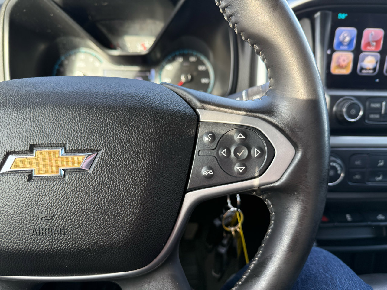 Used 2018 Chevrolet Colorado LT w/ LT Convenience Package image 21