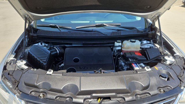Used 2020 Chevrolet Traverse LT FWD image 29