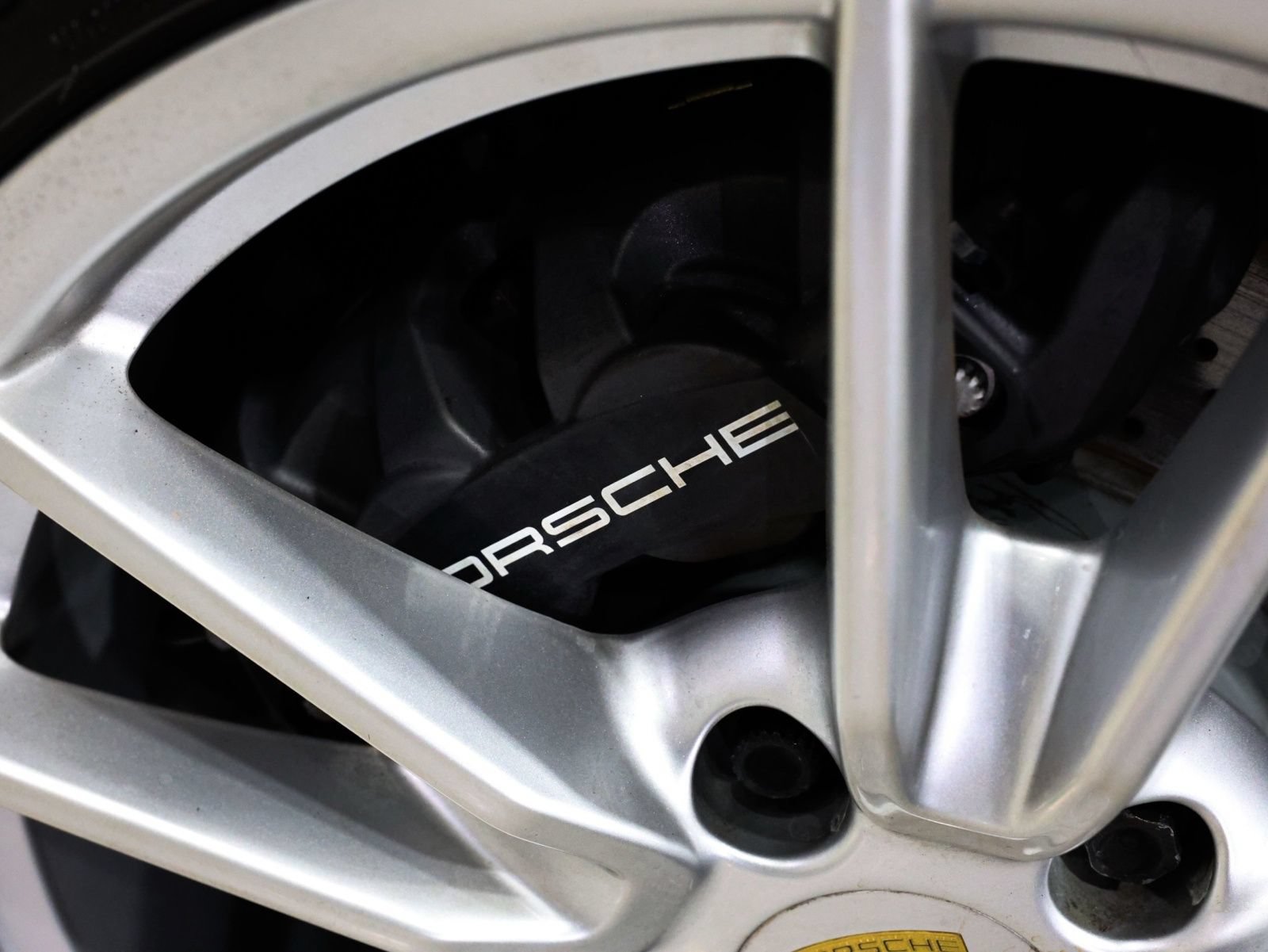 Used 2022 Porsche 911 Carrera RWD image 33