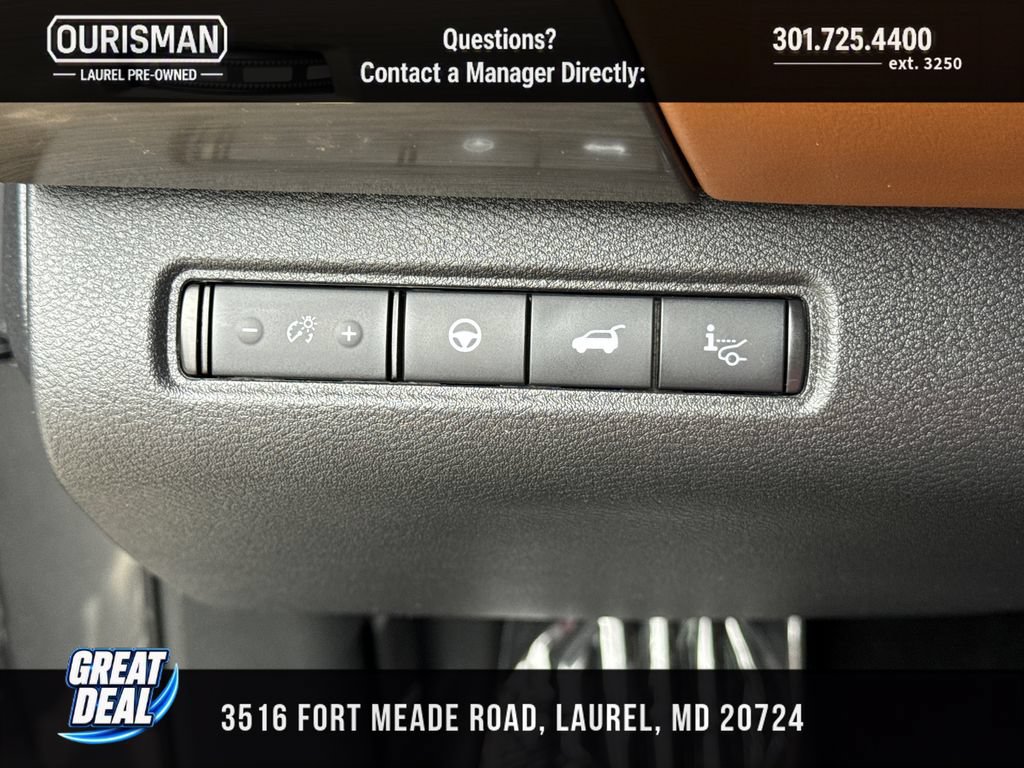Used 2025 Nissan Pathfinder Platinum w/ Cargo Package AWD/4WD image 31