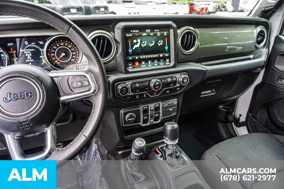 Used 2023 Jeep Gladiator Overland AWD/4WD image 31