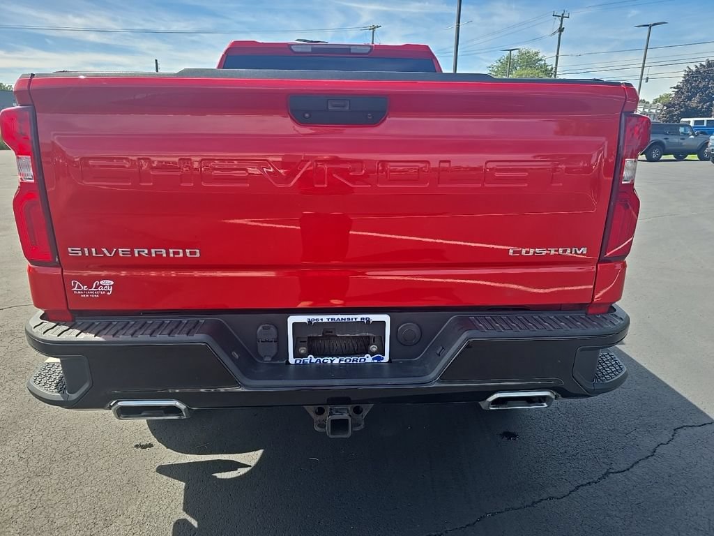 Used 2019 Chevrolet Silverado 1500 Custom Trail Boss w/ Custom Convenience Package AWD/4WD image 7