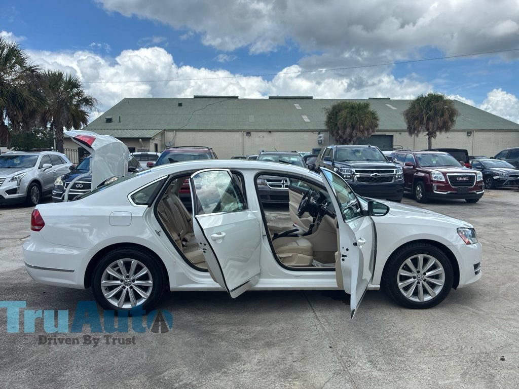 Used 2012 Volkswagen Passat 2.5 SEL FWD image 19