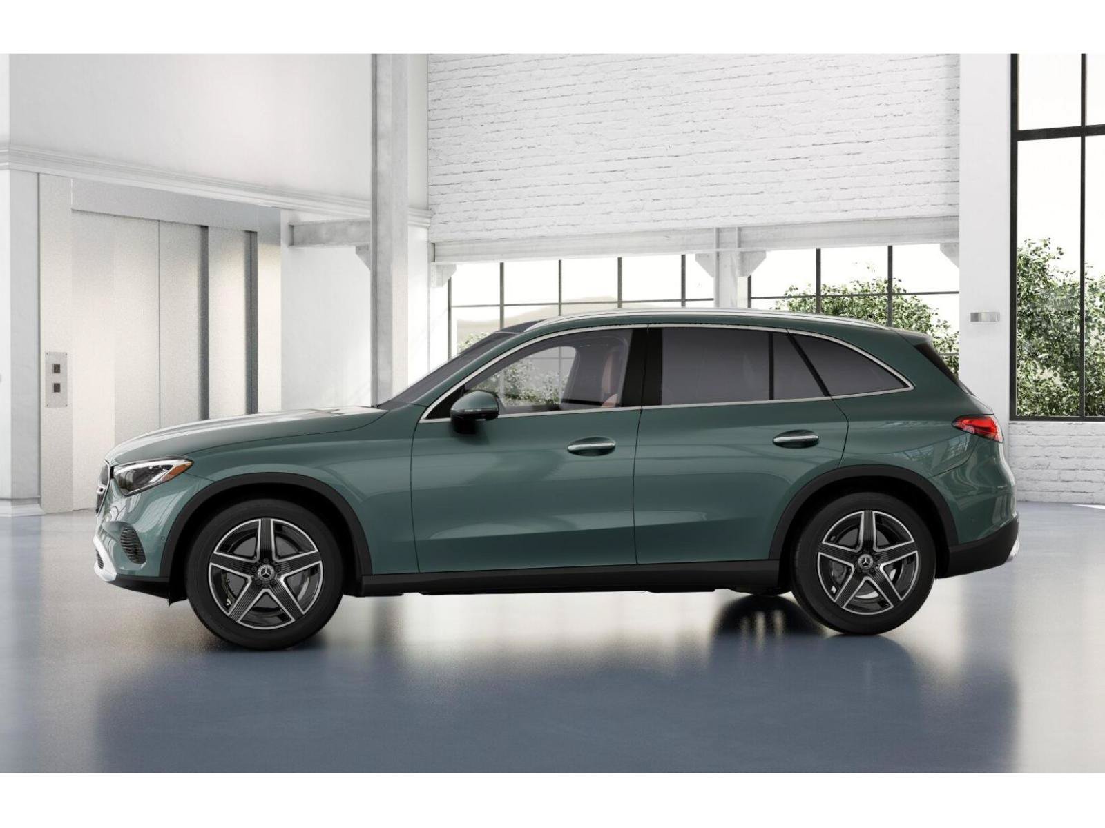 Used 2026 Mercedes-Benz GLC 300 4MATIC image 35