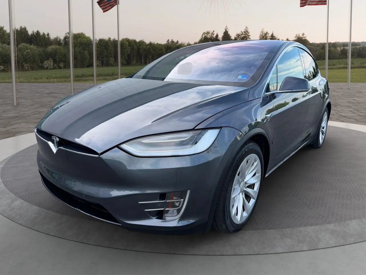 Used 2017 Tesla Model X 75D AWD/4WD image 1