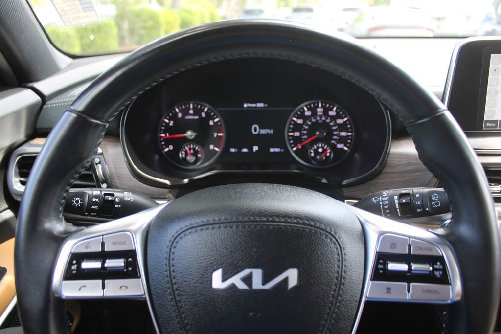 Used 2022 Kia Telluride SX w/ Towing Package FWD image 30