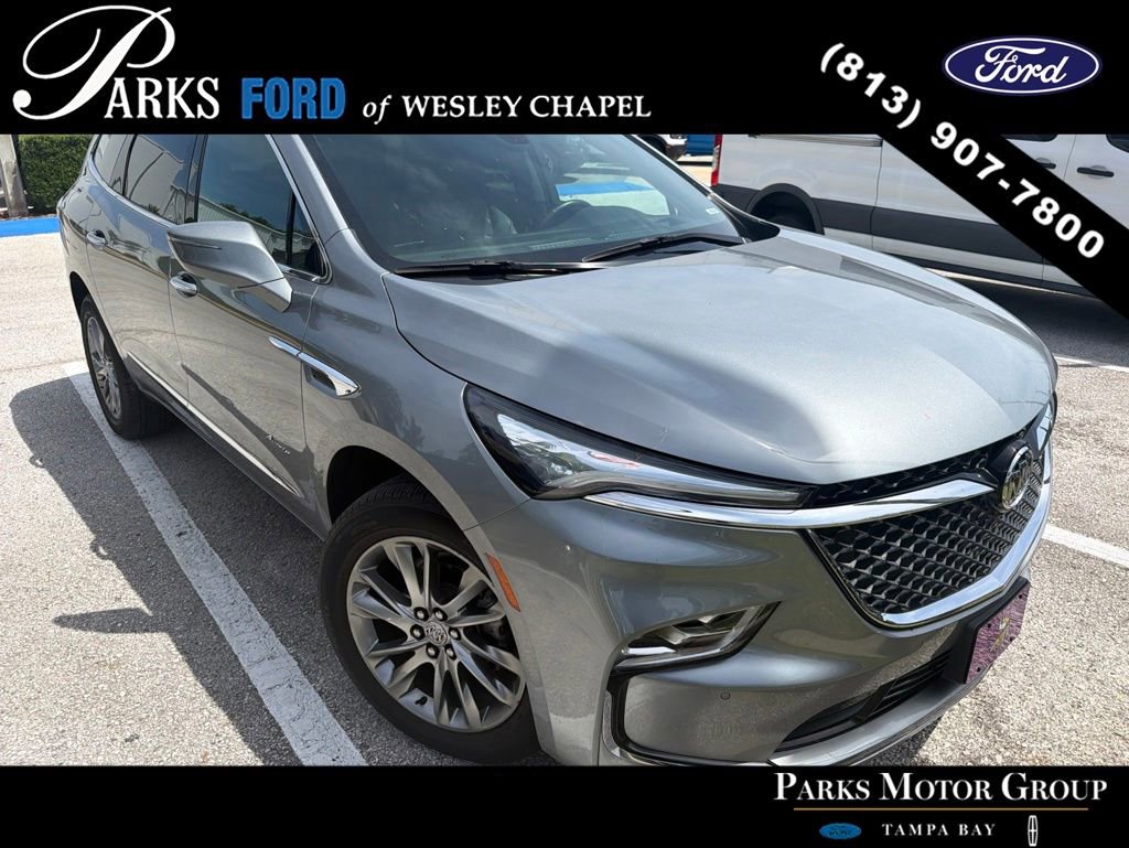 Used 2023 Buick Enclave Avenir w/ Avenir Technology Package AWD/4WD image 4