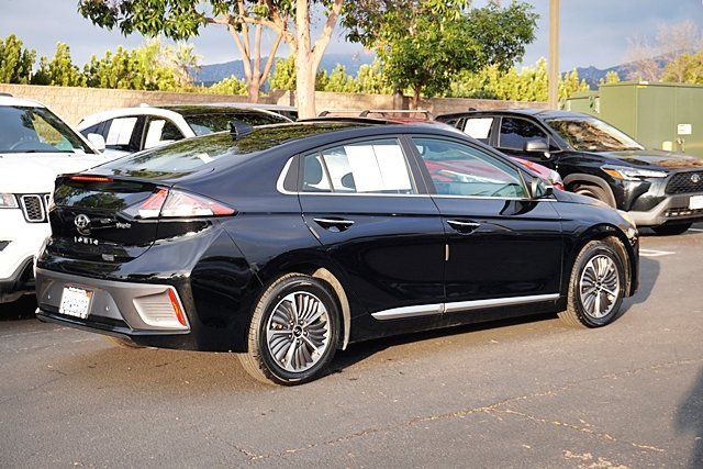 Certified 2022 Hyundai Ioniq Limited image 8