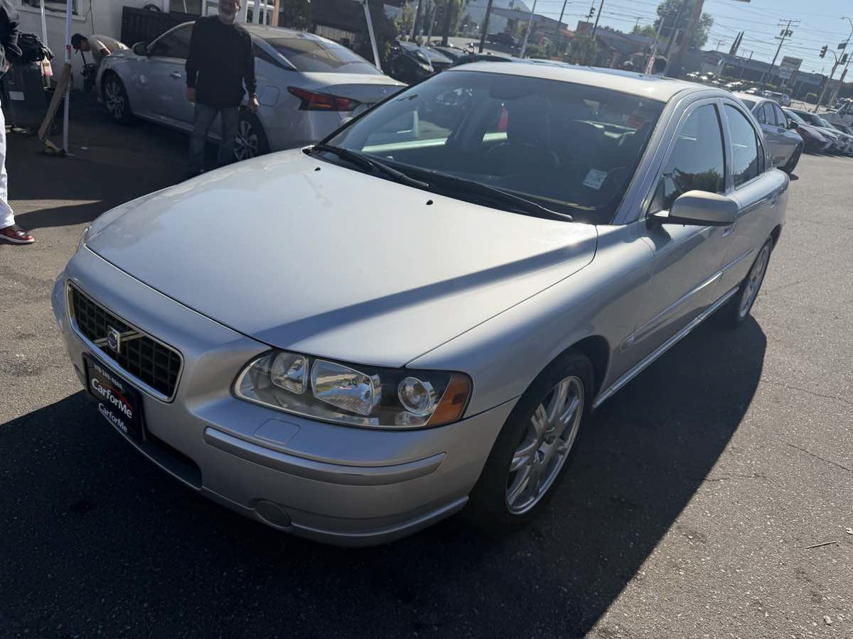 Used 2005 Volvo S60 2.5T FWD image 3