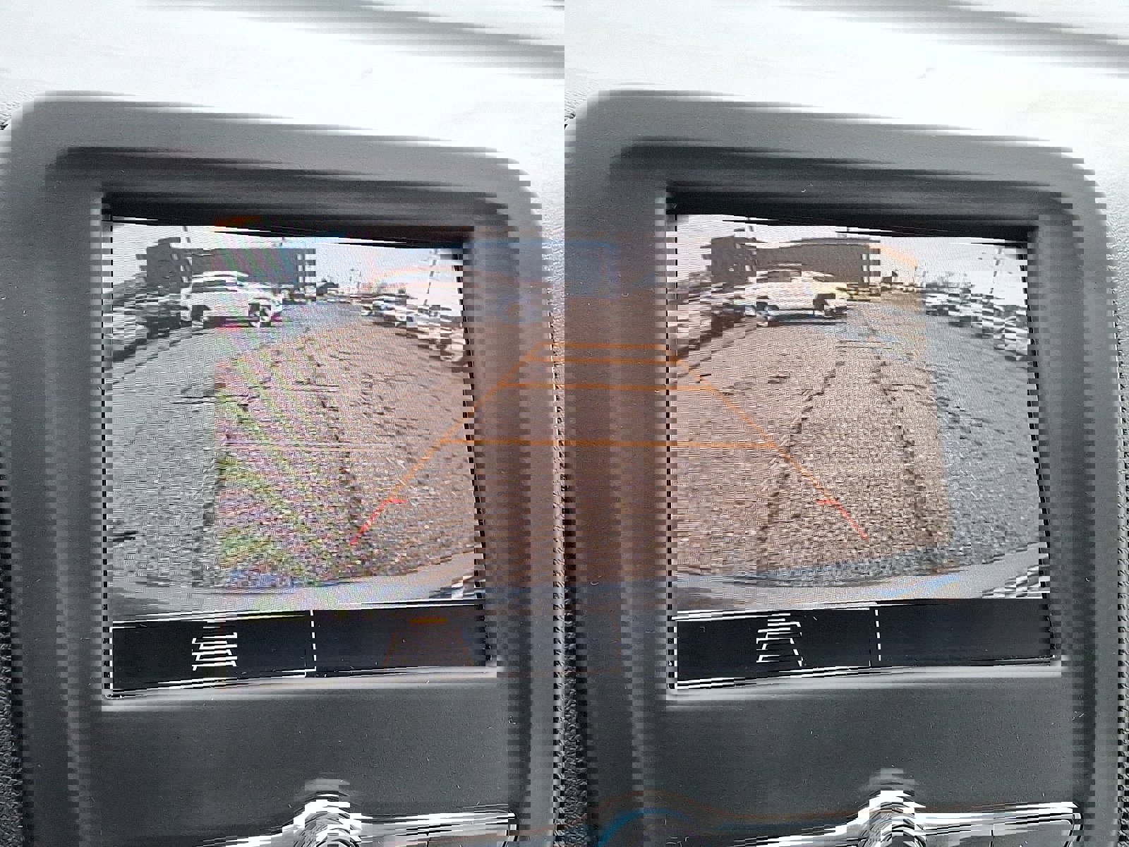 Used 2024 Chevrolet Equinox LS w/ LS Convenience Package image 17