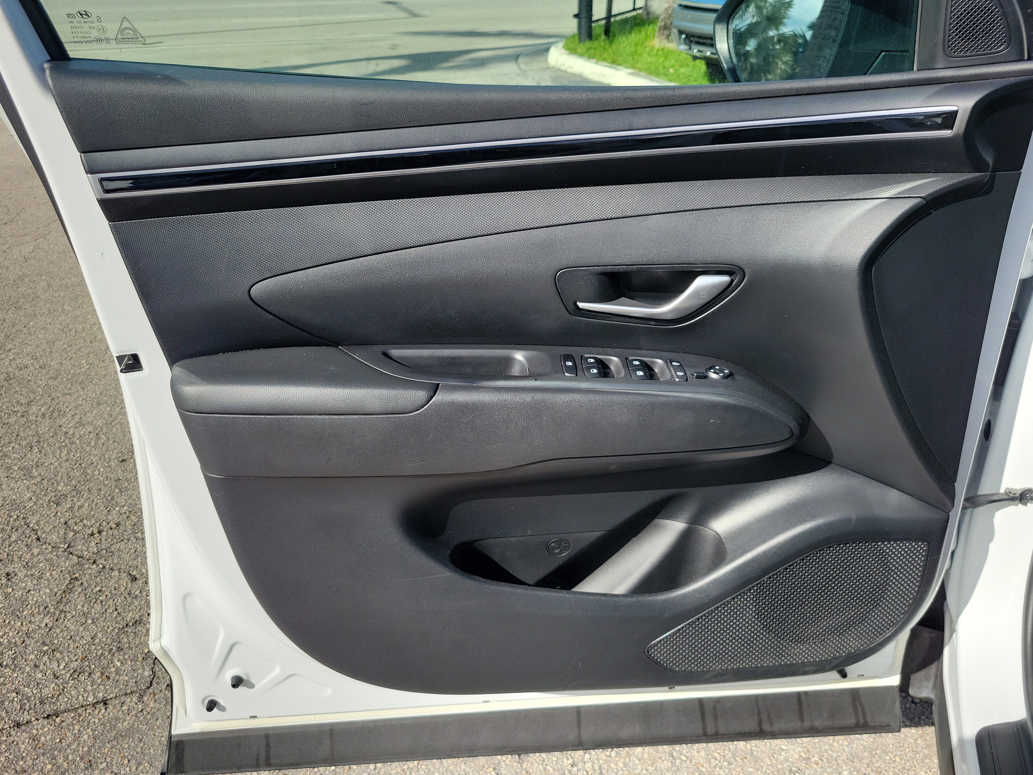 Used 2022 Hyundai Tucson SEL w/ Cargo Package image 23