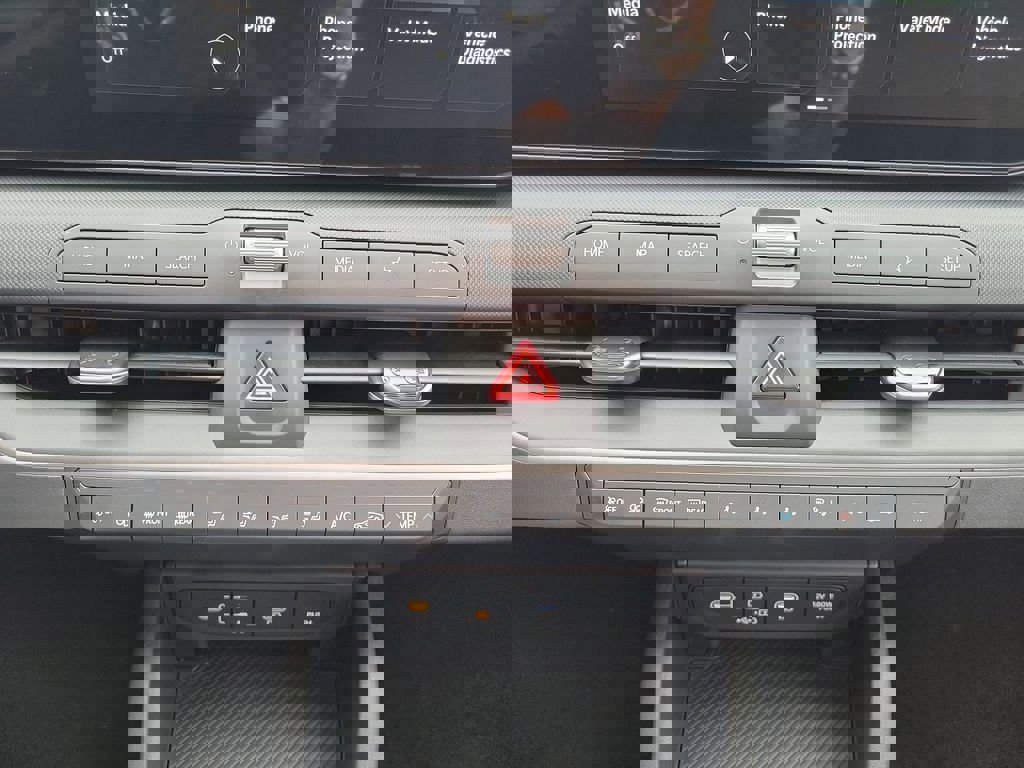 New 2026 Kia K4 LXS image 31