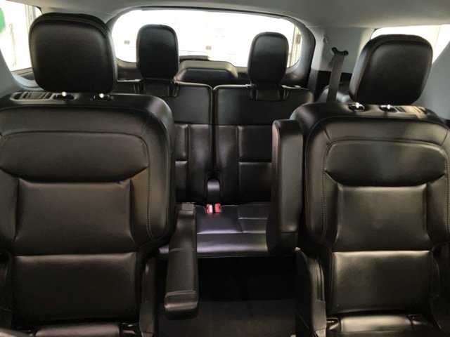 Used 2022 Ford Explorer XLT image 10
