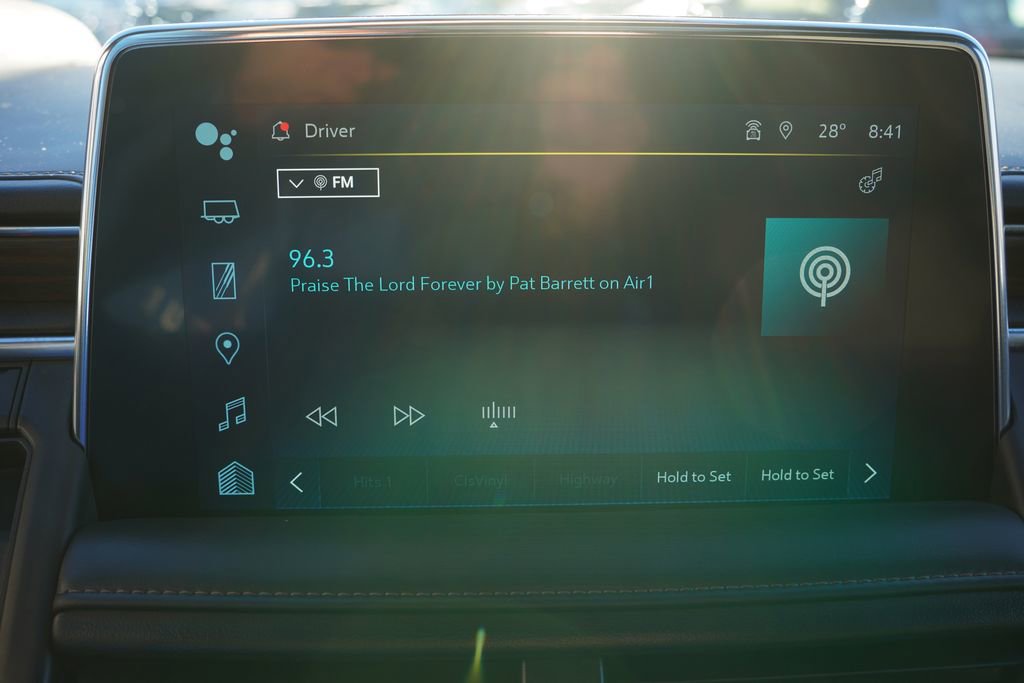 Certified 2024 Chevrolet Suburban High Country image 31