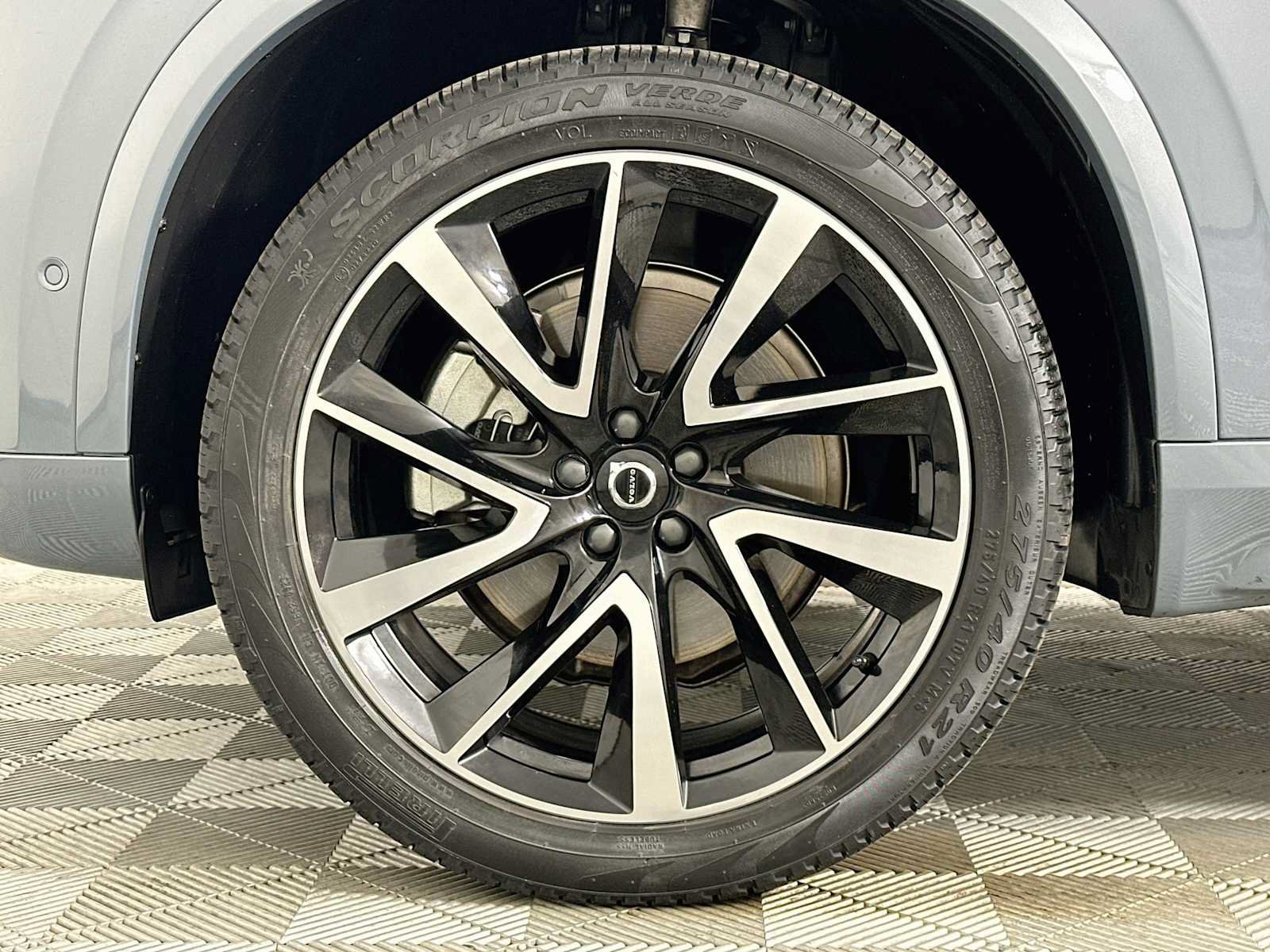 Used 2023 Volvo XC90 B5 Plus w/ Protection Package Premier AWD/4WD image 31