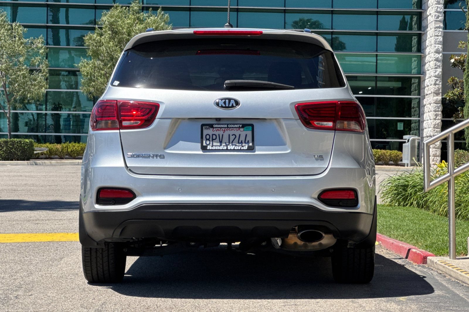 Used 2020 Kia Sorento S FWD image 5
