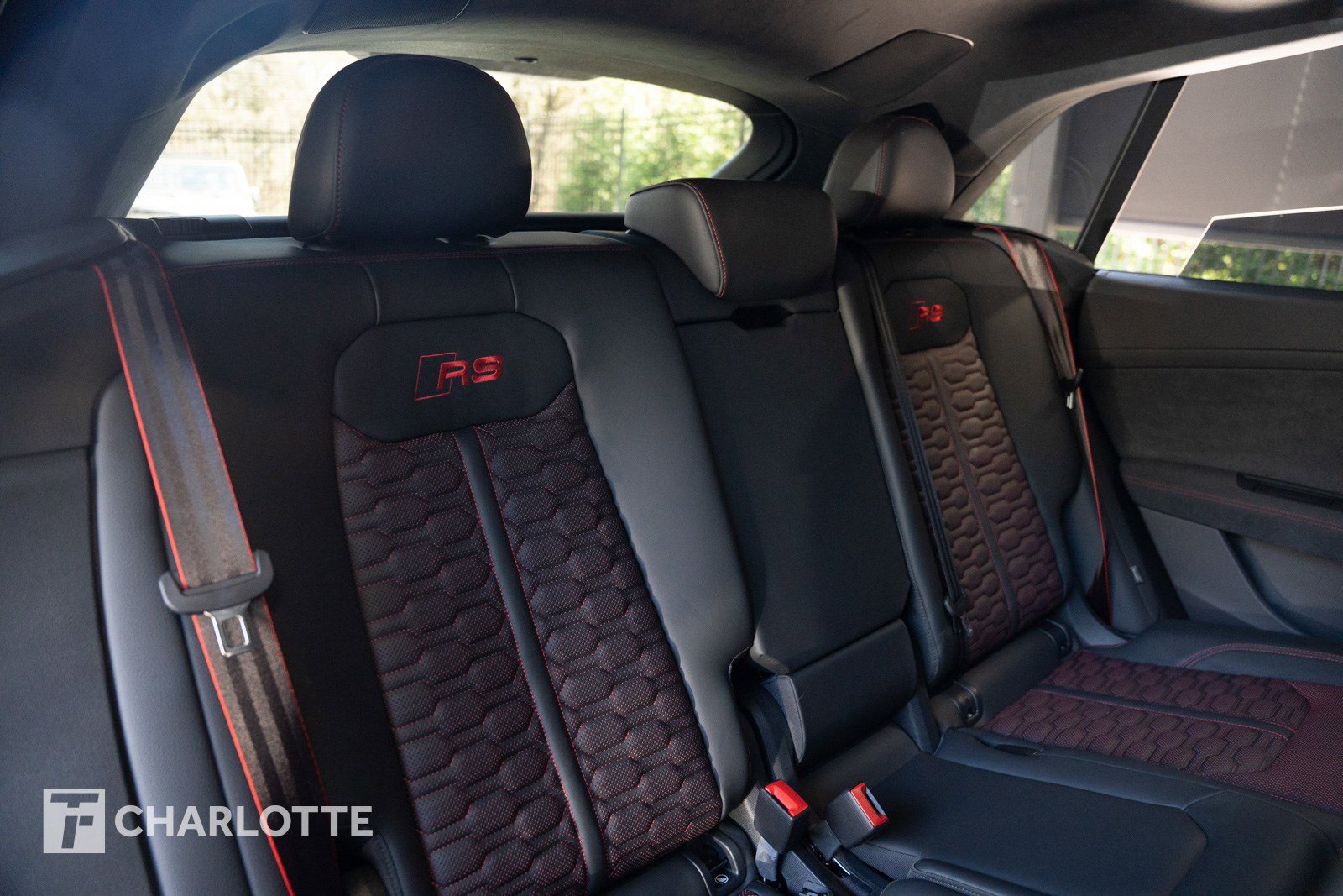 Used 2025 Audi RS Q8 performance image 29