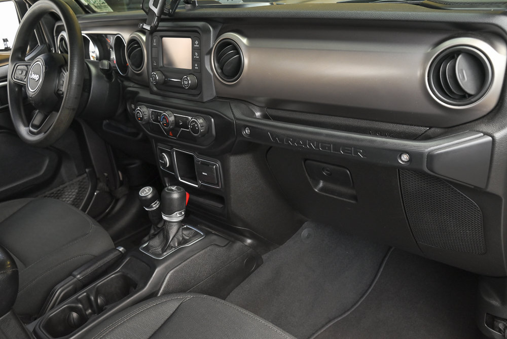 Used 2020 Jeep Wrangler Sport AWD/4WD image 15